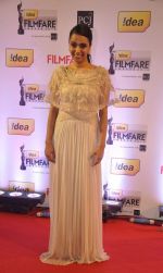Swara Bhaskar walked the Red Carpet at the 59th Idea Filmfare Awards 2013 at Yash Raj